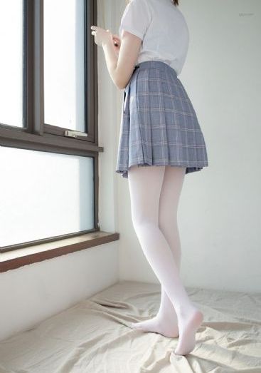 1秒流鼻血的女性胸片视频_1080高清完整版播放